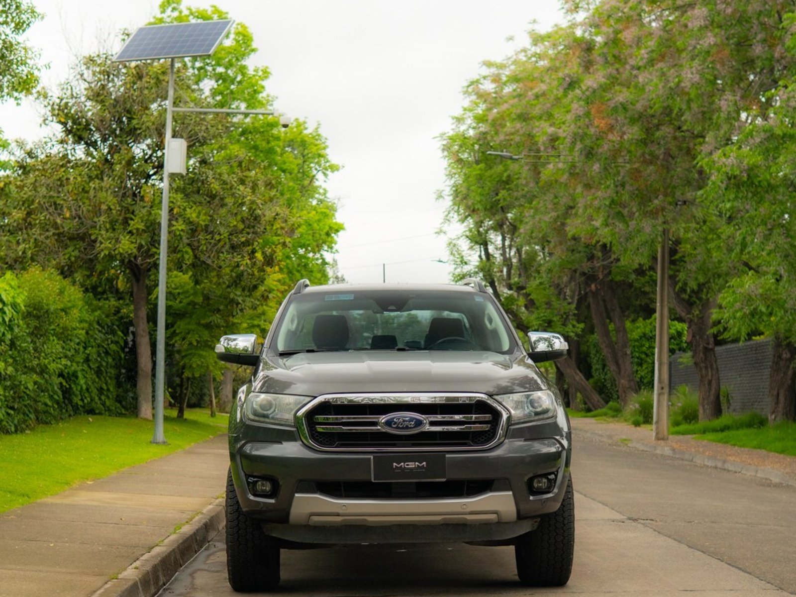 Ford RANGER 3.2 LIMITED 4X4 ¡Recién Llegado! ; ;• ; ; ; ;• ; ; ; ;• ; ;Patente 6 ; ;• ; ;GRIS 2021 - Foto 2 de 10