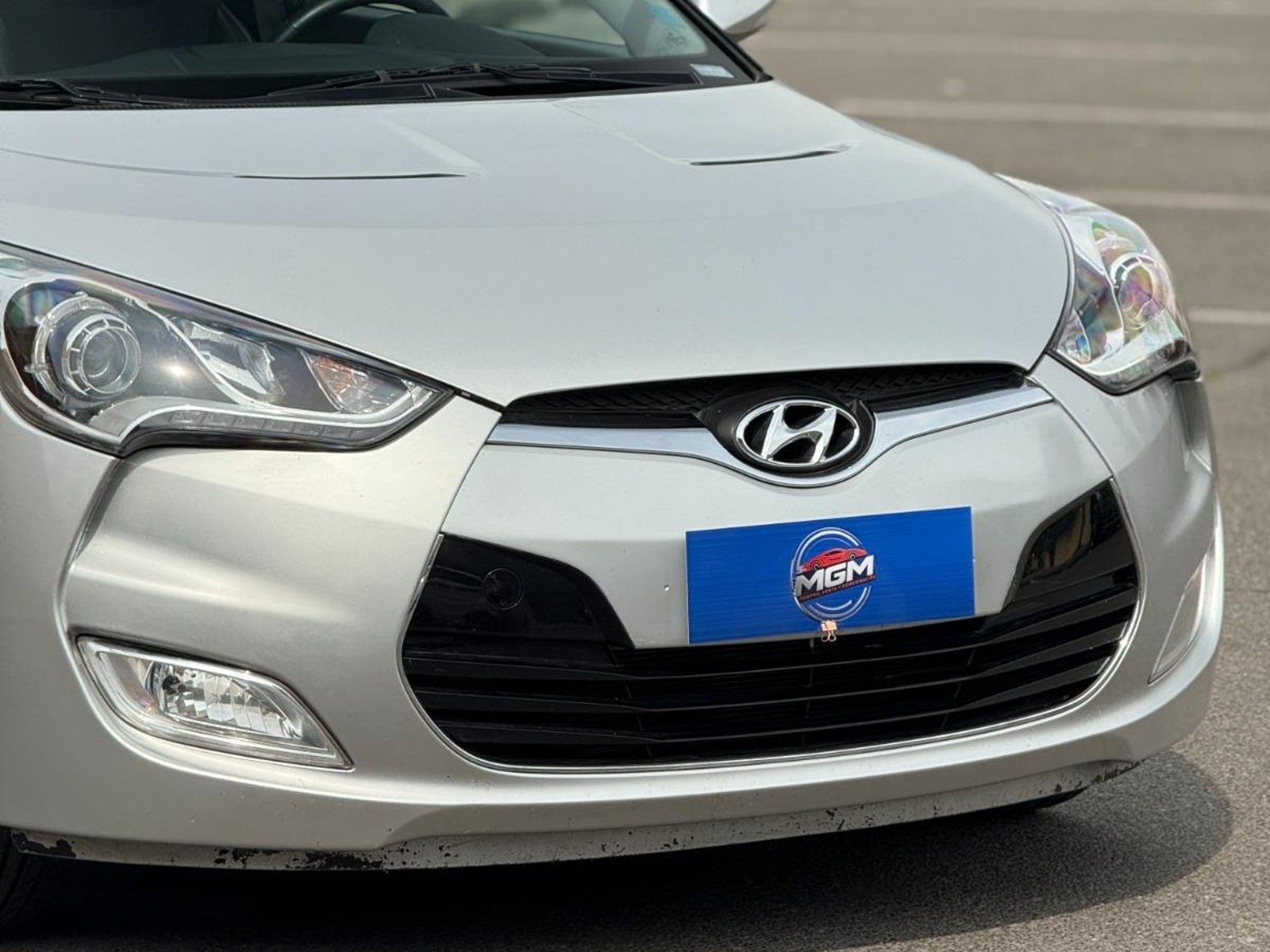 Hyundai VELOSTER 1.6 GLS FULL AUTO ; ;• ; ;Patente 1 ; ;• ; ;GRIS 2014 - Foto 4 de 10