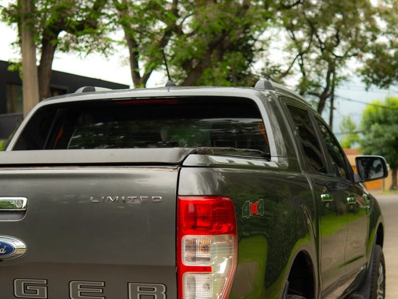 Ford RANGER 3.2 LIMITED 4X4 ¡Recién Llegado! ; ;• ; ; ; ;• ; ; ; ;• ; ;Patente 6 ; ;• ; ;GRIS 2021 - Imagen 10 de 10