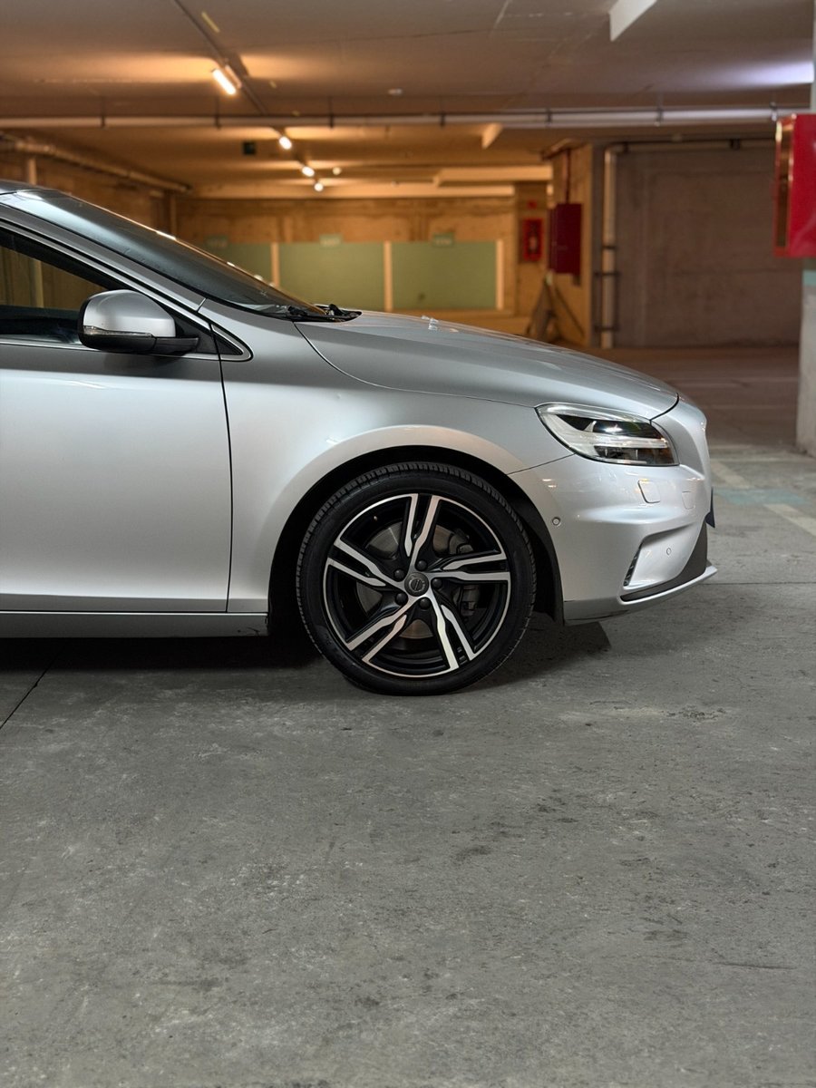 VOLVO V40 T5 R Design 2.0 2018 - Imagen 7 de 10