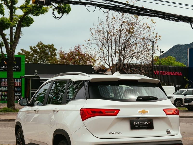 Chevrolet CAPTIVA 1.5T LTZ AT ¡Recién Llegado! ; ;• ; ; ; ;• ; ;Patente 1 ; ;• ; ;BLANCO 2022 - Imagen 4 de 10