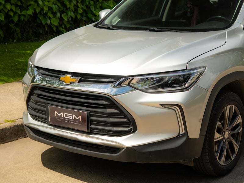 Chevrolet TRACKER 1.2T PREMIER ¡Recién Llegado! ; ;• ; ; ; ;• ; ;Patente 0 ; ;• ; ;GRIS 2022 - Imagen 4 de 10