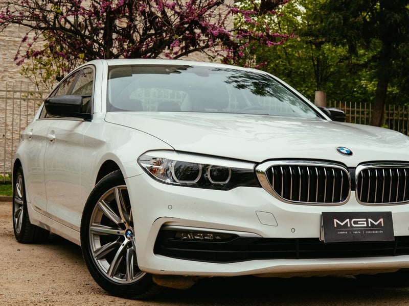 BMW 520 ¡Recién Llegado! ; ;• ; ; ; ;• ; ;Patente 5 ; ;• ; ;BLANCO 2020 - Imagen 8 de 10