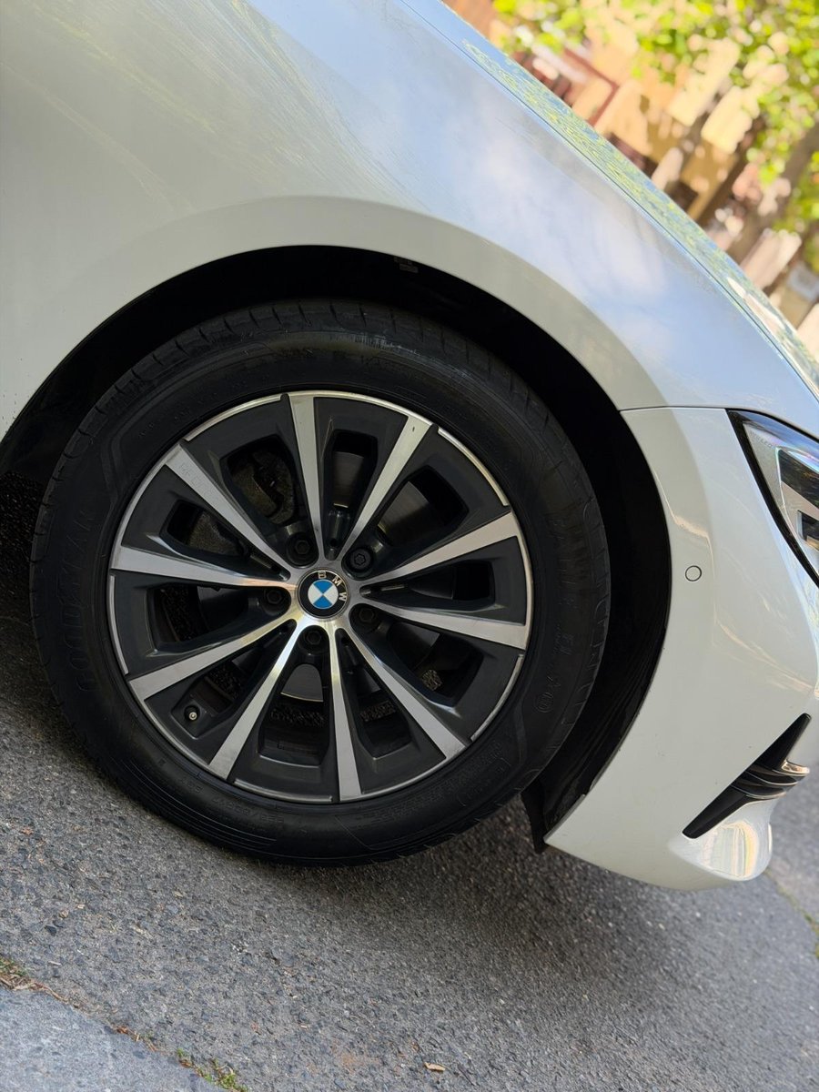 BMW 320I Urban 2021 - Imagen 7 de 9