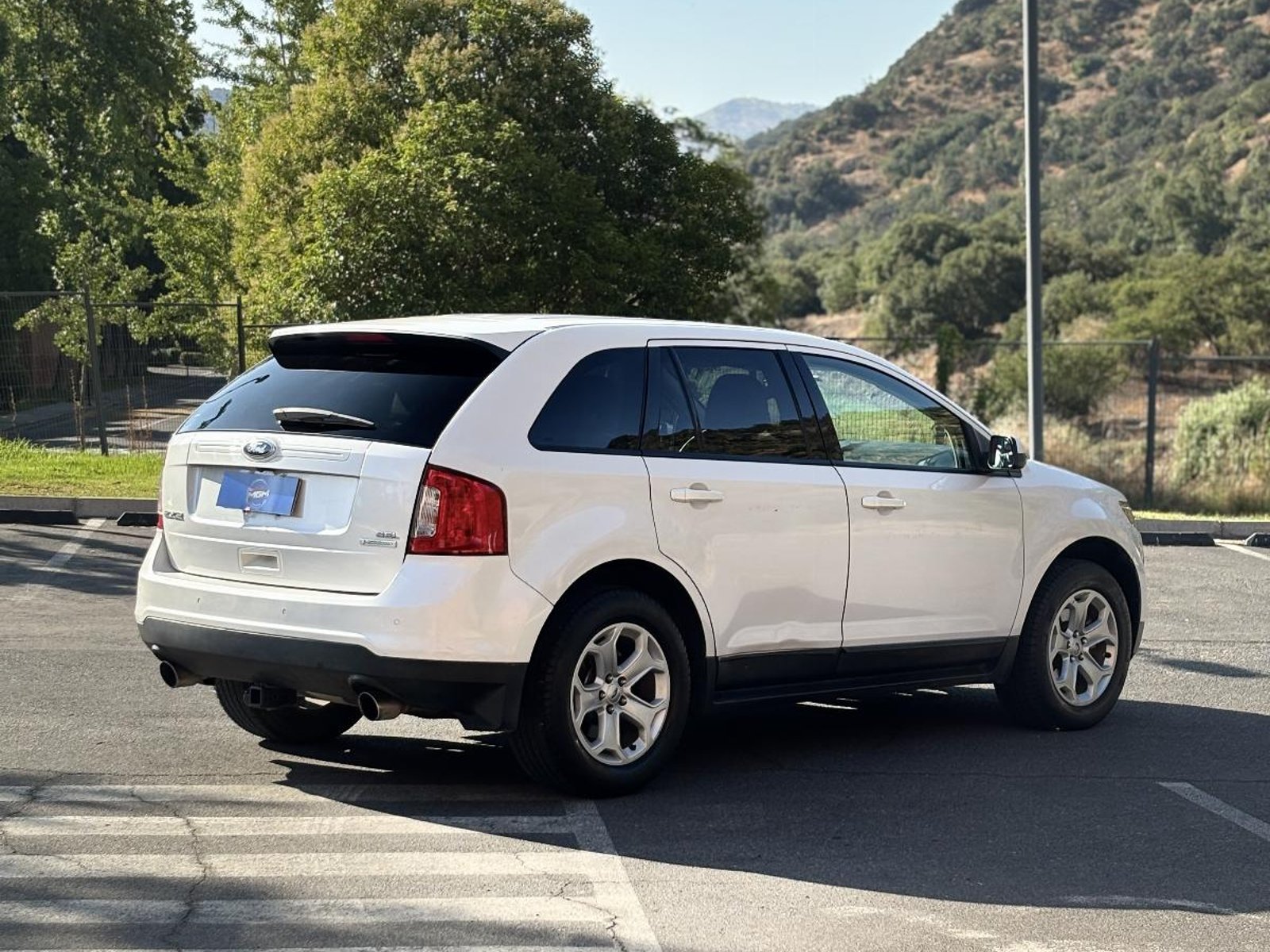 Ford EDGE SEL 2.0 ; ;• ; ;BLANCO META 2015 - Foto 3 de 10