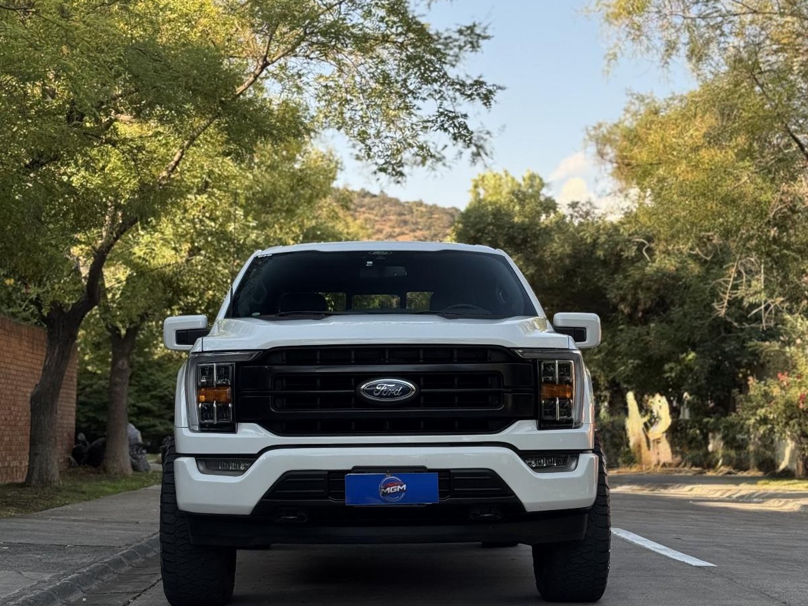 Ford F-150 LARIAT SPORT CC 4X4 5.0L ; ;• ; ;BLANCO OXFORD 2022 - Foto 4 de 10