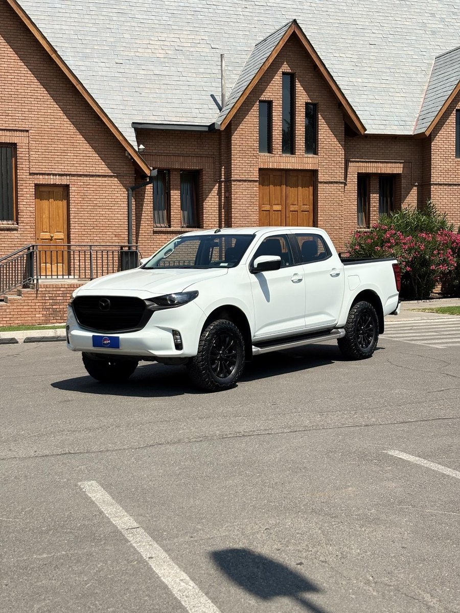 MAZDA BT-50 CORE 4X4 6AT 2022 - Imagen 3 de 10
