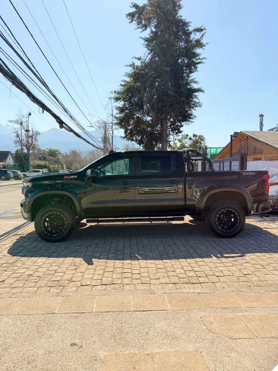 Chevrolet SILVERADO LT ¡Recién Llegado! ; ;• ; ; ; ;• ; ;Patente 3 ; ;• ; ;NEGRO 2021 - Imagen 6 de 10
