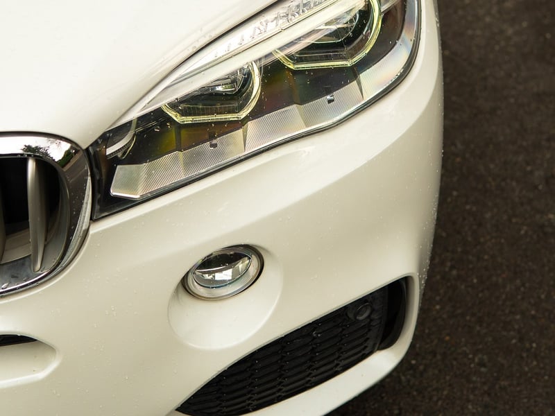 BMW X5 4.4 X-DRIVE 50I M ¡Recién Llegado! ; ;• ; ; ; ;• ; ;Patente 1 ; ;• ; ;BLANCO 2016 - Imagen 6 de 10