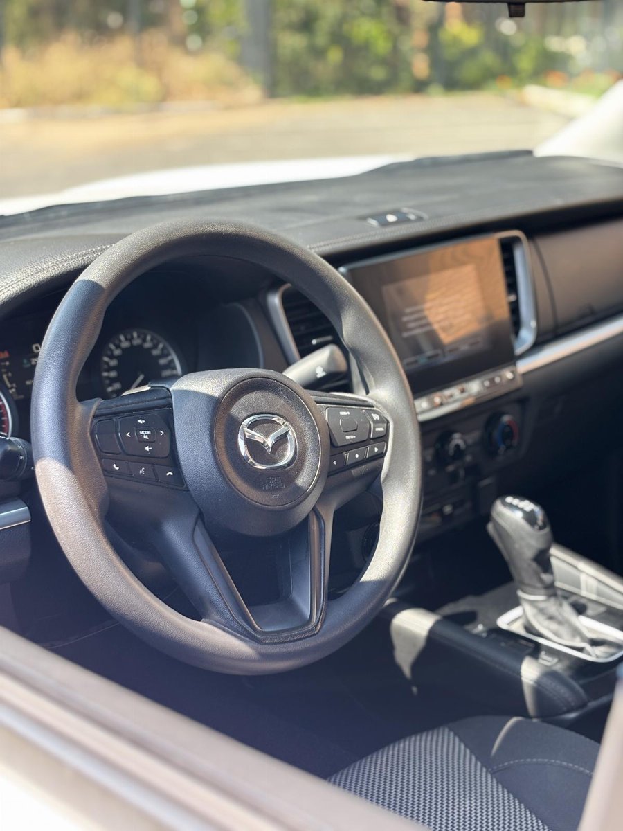 MAZDA BT-50 CORE 4X4 6AT 2022 - Imagen 7 de 10