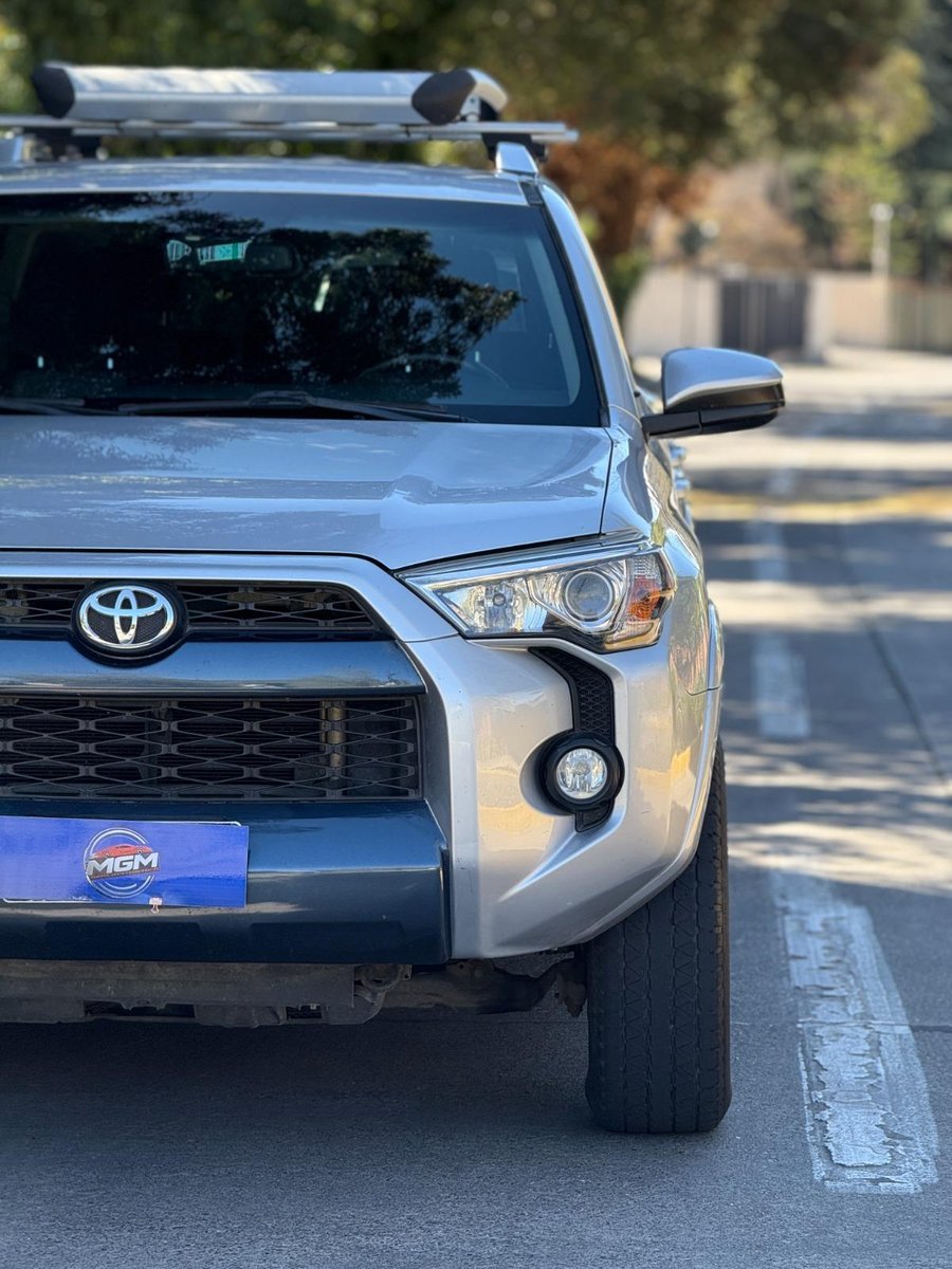 TOYOTA 4 RUNNER SR5 4WD 2018 - Imagen 3 de 10