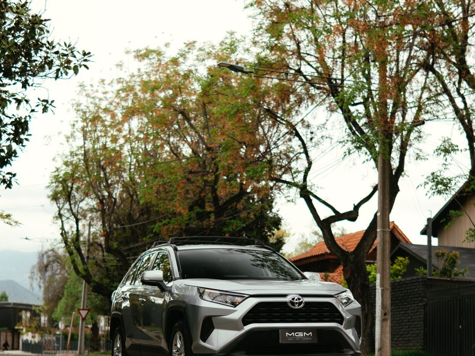 Toyota RAV 4 LE 4X2 ¡Recién Llegado! ; ;• ; ;Patente 1 ; ;• ; ;PLATEADO 2021 - Foto 4 de 10