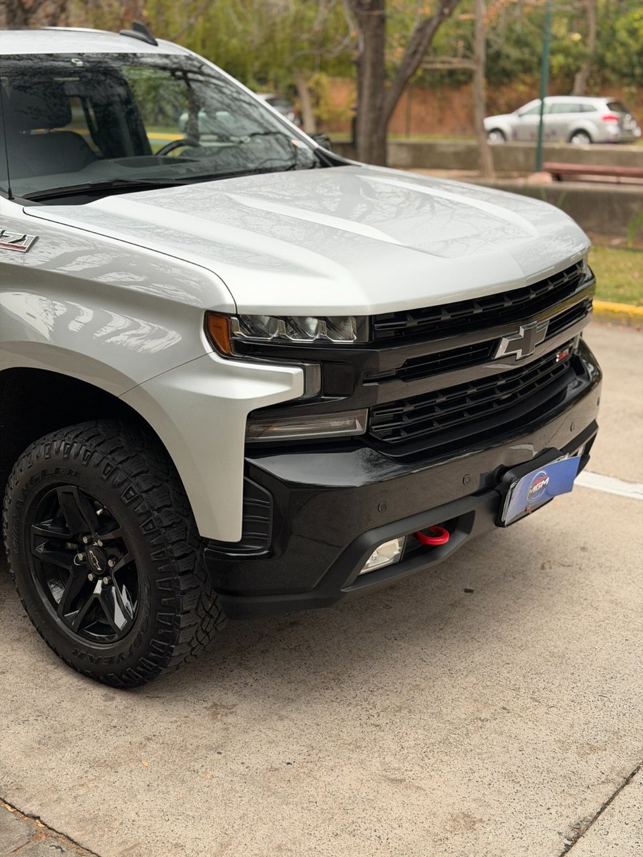 CHEVROLET SILVERADO LT Trail Boss Z71 2021 - Imagen 4 de 10