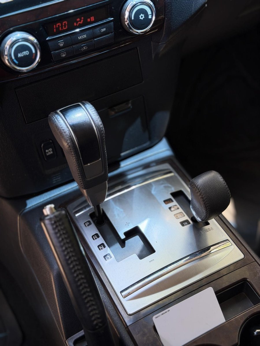 MITSUBISHI MONTERO 3.2C AT DIESEL 2017 - Imagen 7 de 10