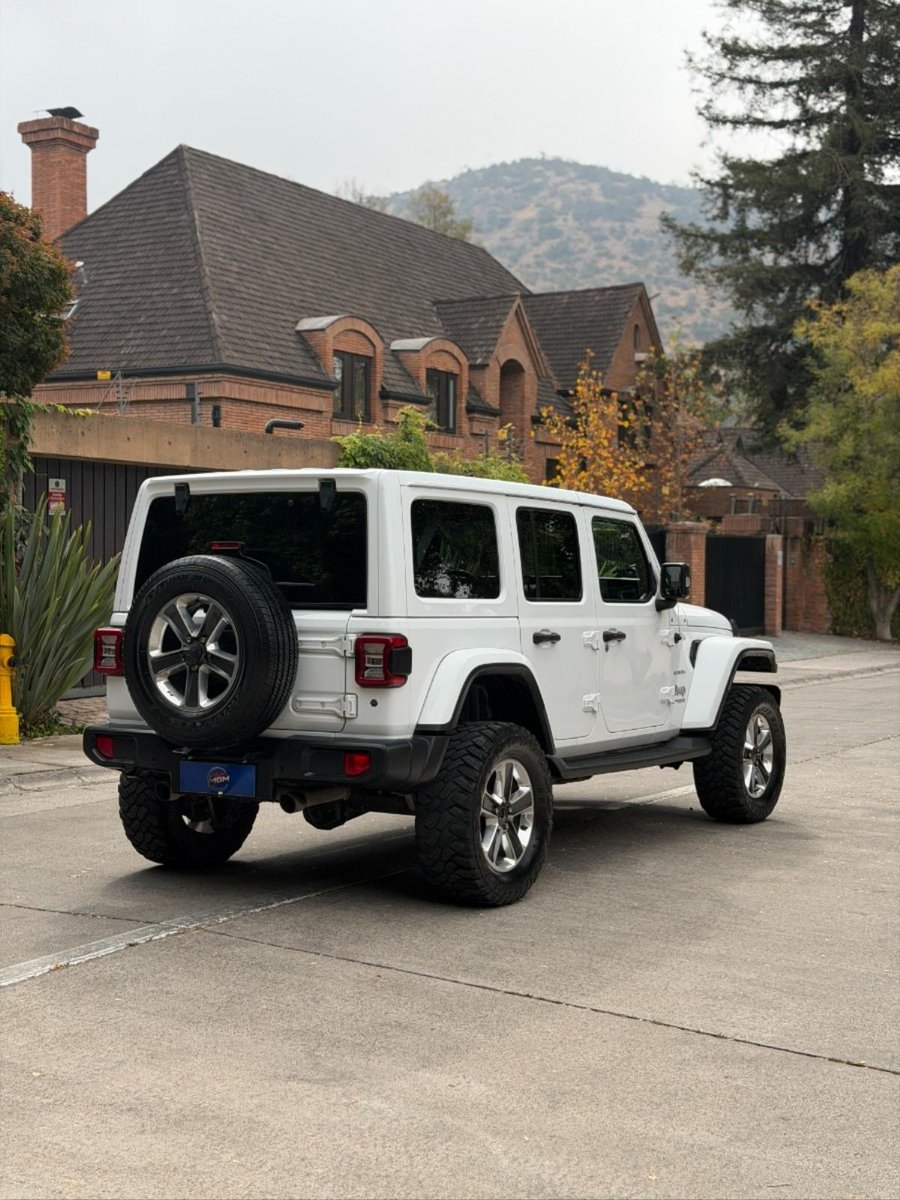 JEEP WRANGLER 3.6 UNLIMITED SAHARA 2019 - Imagen 7 de 9