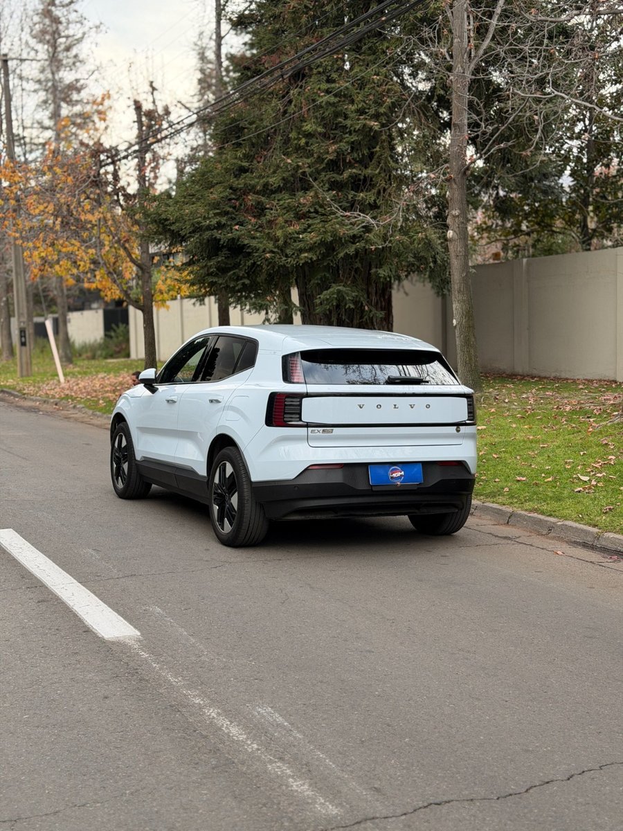VOLVO EX30 CORE E40 2024 - Imagen 7 de 10