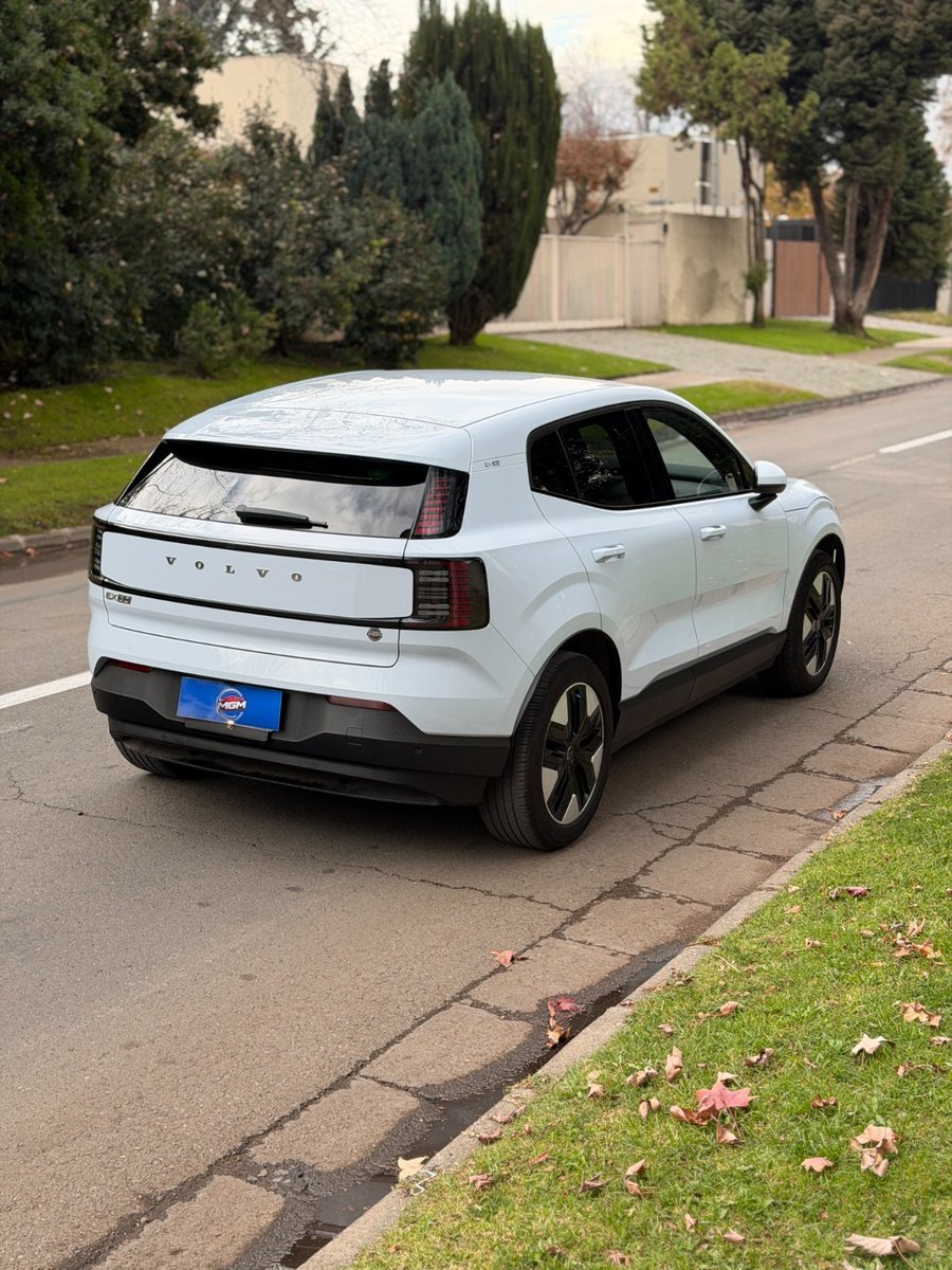 VOLVO EX30 CORE E40 2024 - Imagen 10 de 10