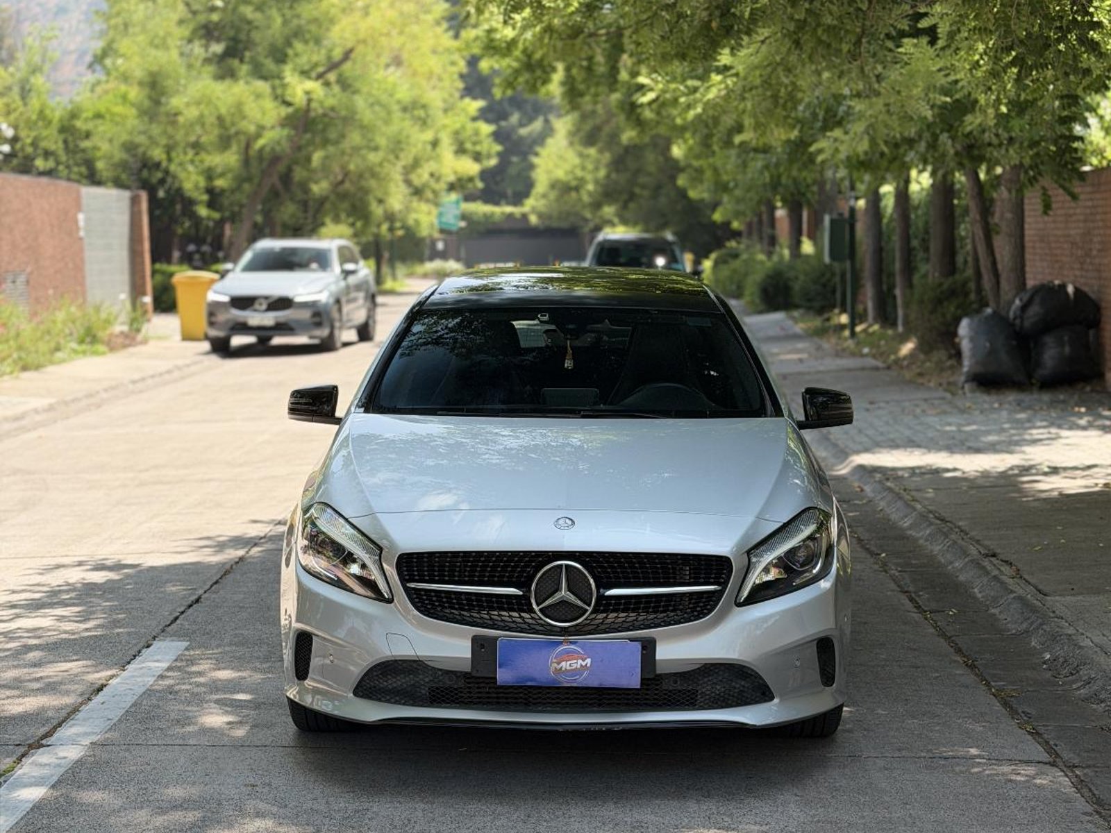 Mercedes-Benz A200 D ; ;• ; ; ; ;• ; ;PLATEADO PLATA 2017 - Foto 2 de 10