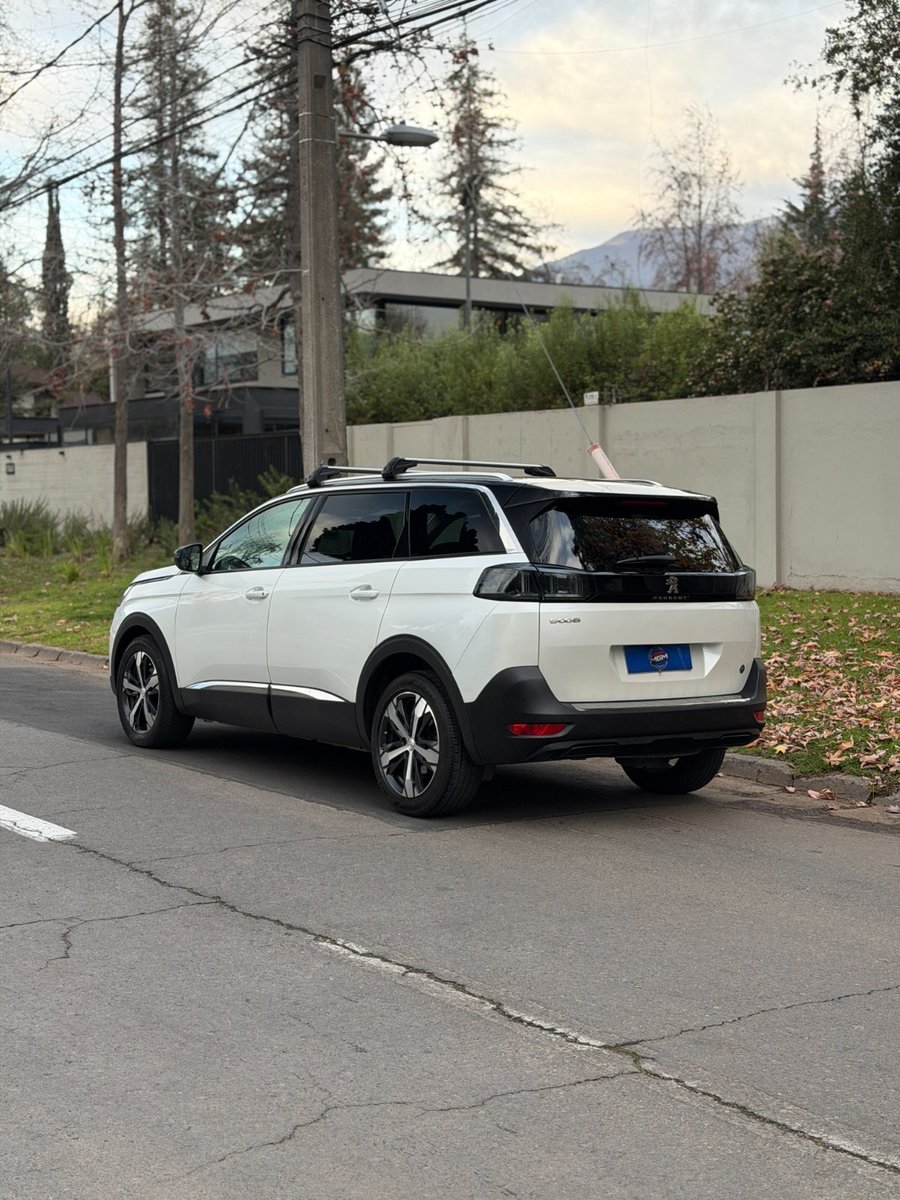 PEUGEOT 5008 ALLURE PACK 2022 - Imagen 6 de 9