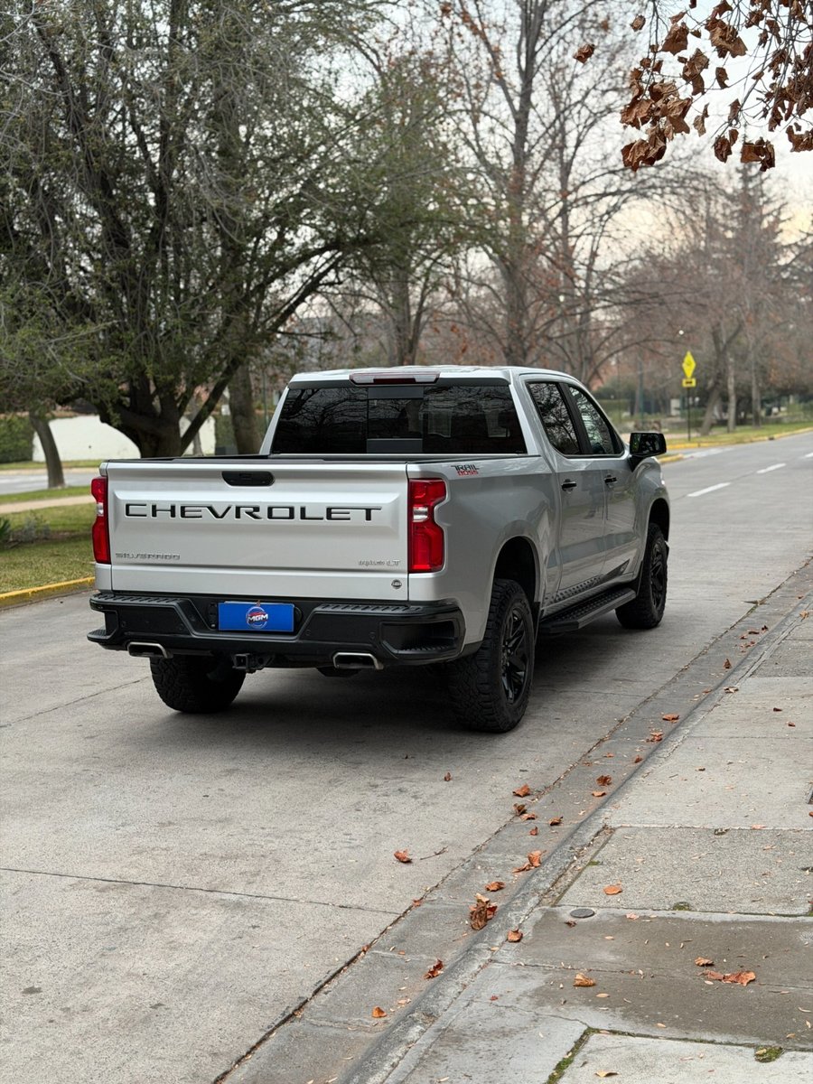 CHEVROLET SILVERADO LT Trail Boss Z71 2021 - Imagen 5 de 10