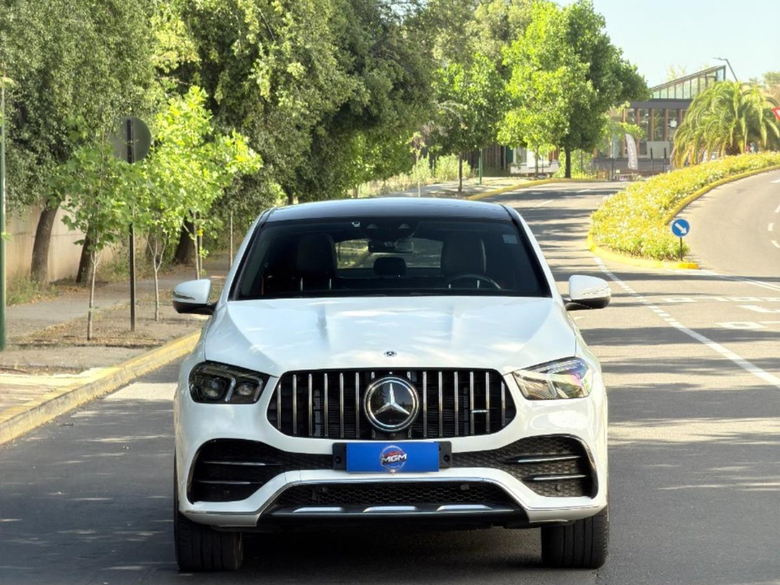 Mercedes-Benz GLE 53 AMG ; ;• ; ;Patente 7 ; ;• ; ;BLANCO 2022 - Foto 3 de 10