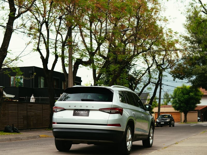 Skoda KAROQ 2.0 4X4 ¡Recién Llegado! ; ;• ; ; ; ;• ; ; ; ;• ; ;Patente 0 ; ;• ; ;PLATEADO 2022 - Imagen 9 de 10