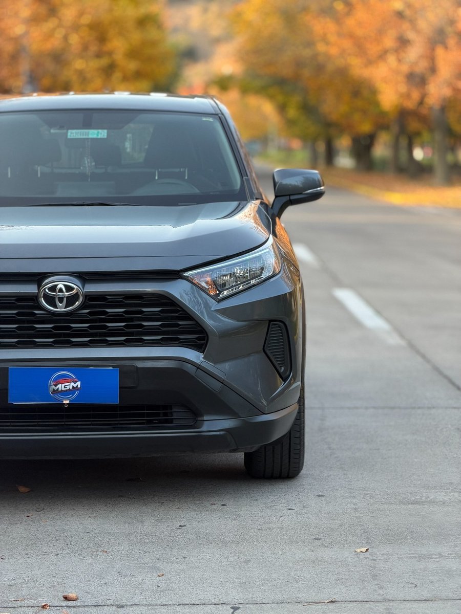 TOYOTA RAV 4 LE 2022 - Imagen 3 de 10