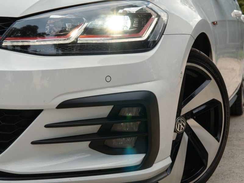 Volkswagen GOLF 2.0 TSI GTI ¡Recién Llegado! ; ;• ; ; ; ;• ; ;Patente 9 ; ;• ; ;BLANCO 2020 - Imagen 6 de 10