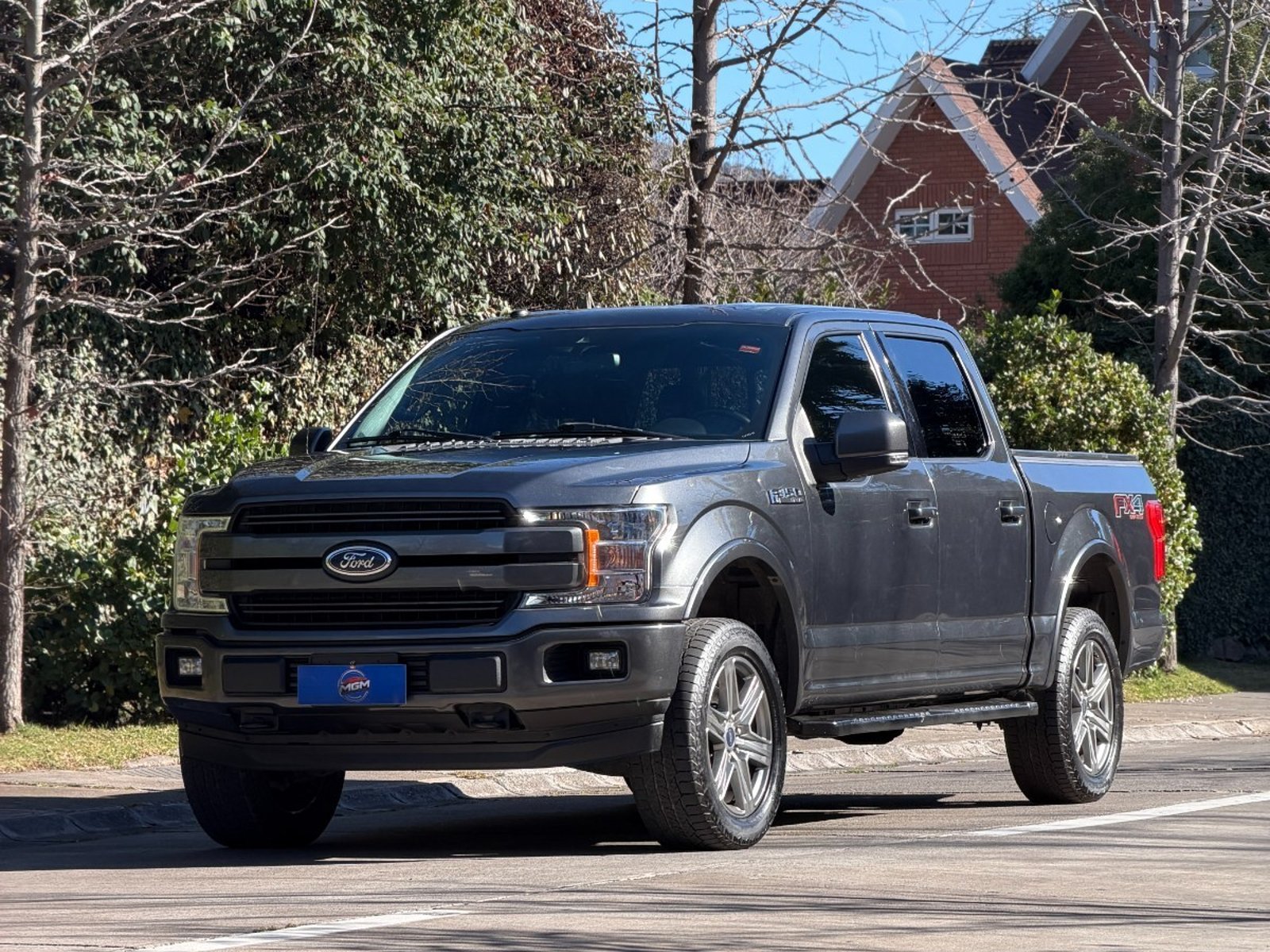 Ford F-150 Lariat Sport 2020 - Foto 2 de 10