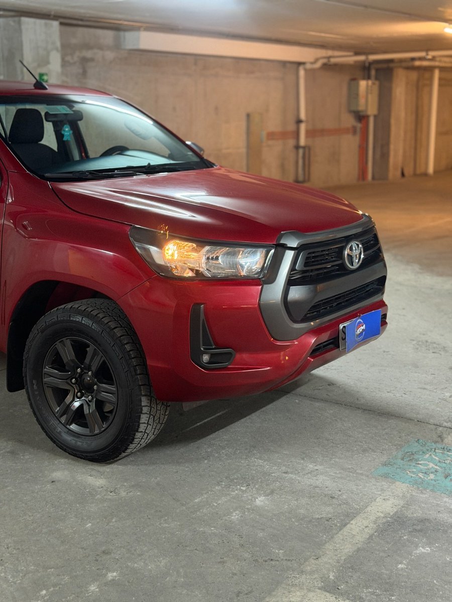 Toyota HILUX 2.4 SR DIESEL 4X4 2022 - Imagen 5 de 10