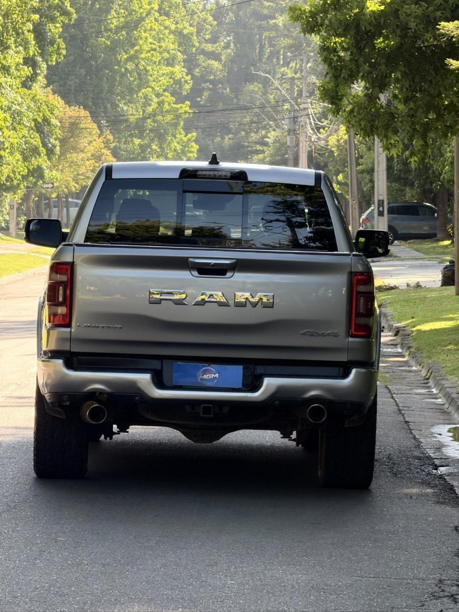 RAM 1500 LIMITED 2023 - Imagen 9 de 10