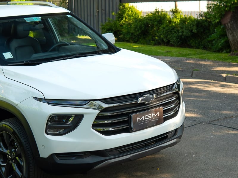 Chevrolet MONTANA 1.2T PREMIER 4X2 MT ¡Recién Llegado! ; ;• ; ;Patente 3 ; ;• ; ;BLANCO 2024 - Imagen 4 de 10