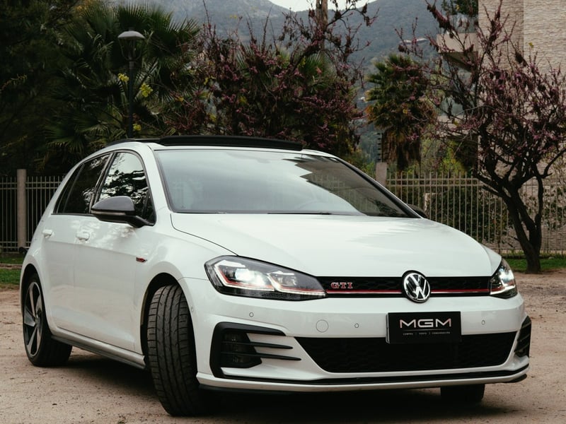 Volkswagen GOLF 2.0 TSI GTI ¡Recién Llegado! ; ;• ; ; ; ;• ; ;Patente 9 ; ;• ; ;BLANCO 2020 - Imagen 7 de 10
