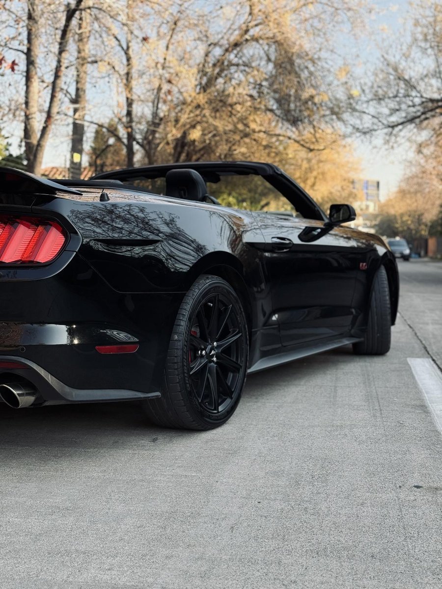 FORD MUSTANG CONVERTIBLE 5.0L AT 2017 - Imagen 5 de 9