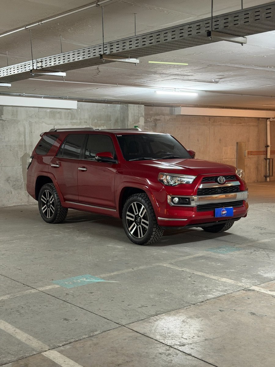 Toyota 4 RUNNER Limited 4x4 2018 - Foto 4 de 10