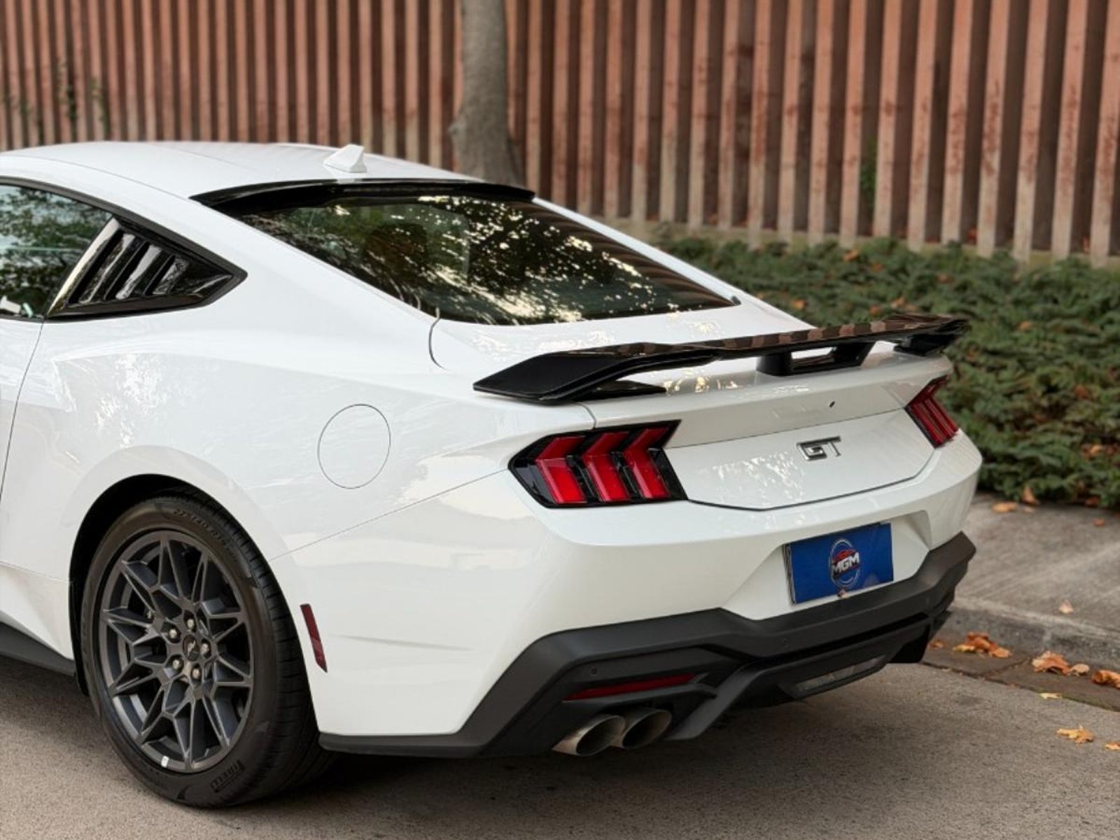 Ford MUSTANG GT COUPE ; ;• ; ;Patente 3 ; ;• ; ;BLANCO 2024 - Foto 5 de 10