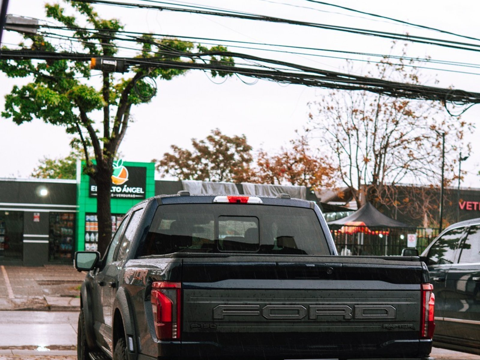 Ford F-150 RAPTOR ¡Recién Llegado! ; ;• ; ; ; ;• ; ;Patente 2 ; ;• ; ;AZUL JEANS 2025 - Foto 4 de 10