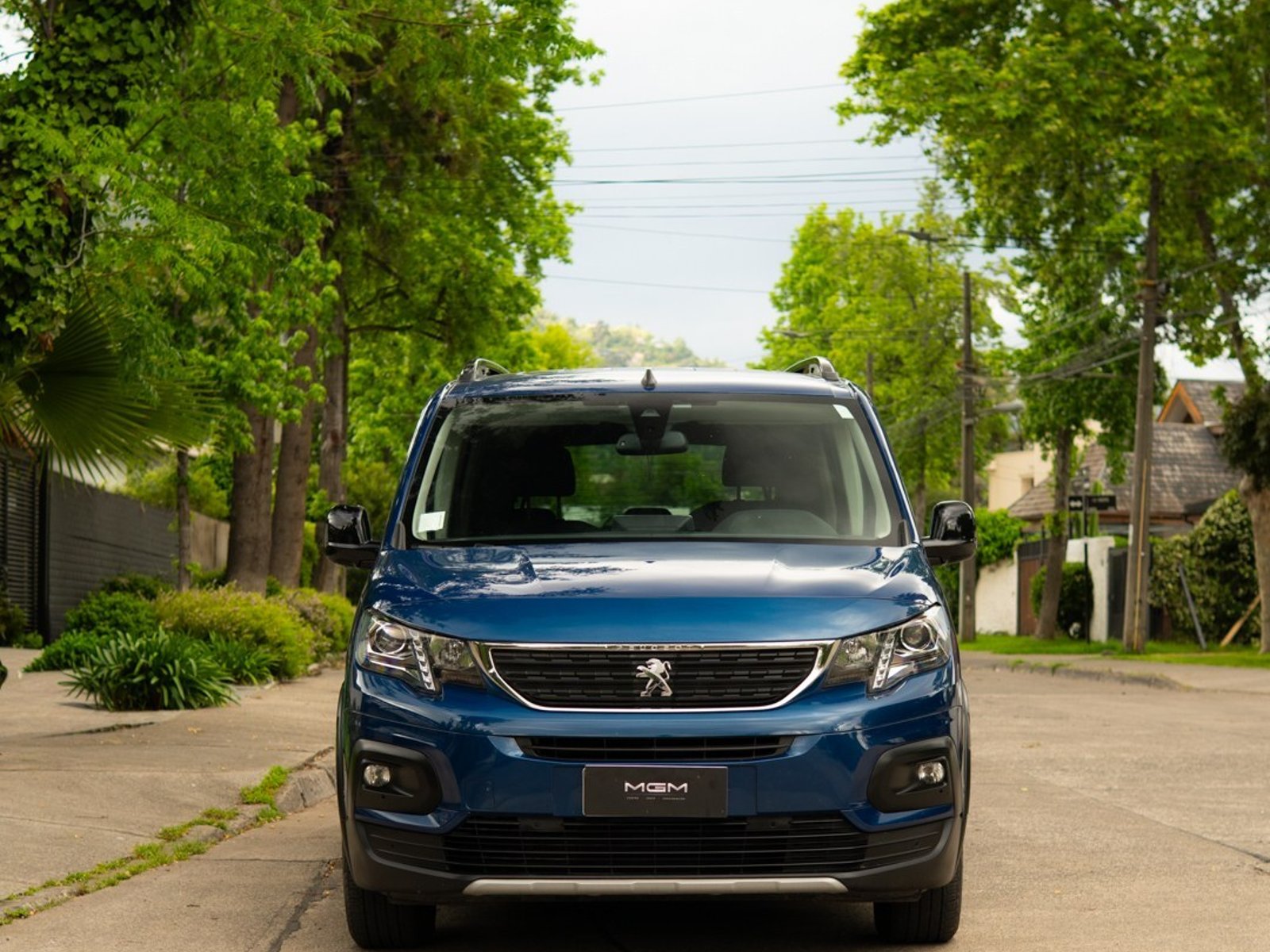 Peugeot RIFTER 1.2 ALLURE ¡Recién Llegado! ; ;• ; ; ; ;• ; ;Patente 7 ; ;• ; ;AZUL 2023 - Foto 2 de 10