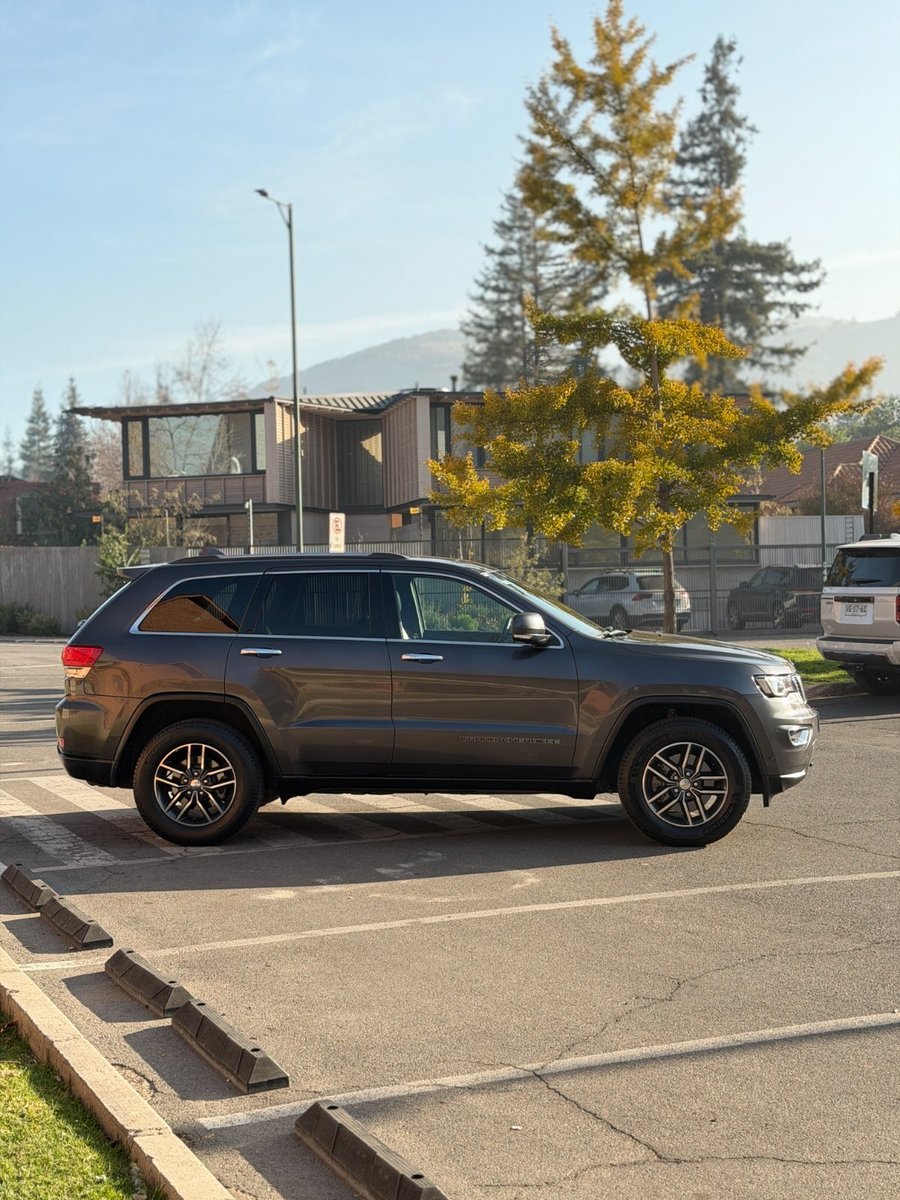 JEEP GRAND CHEROKEE Limited 4WD Auto 2018 - Imagen 6 de 10