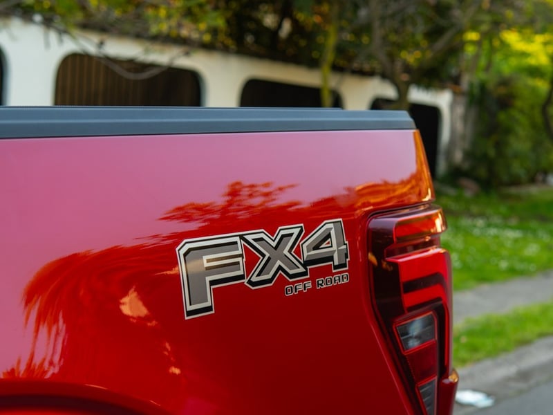 Ford F-150 LARIAT LUXURY 5.0 ¡Recién Llegado! ; ;• ; ; ; ;• ; ;Patente 4 ; ;• ; ;ROJO 2026 - Imagen 10 de 10