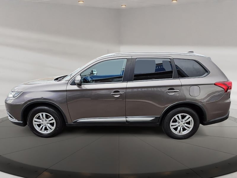 Mitsubishi OUTLANDER 2017