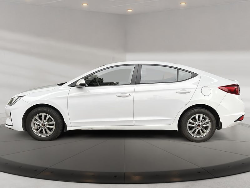 Hyundai ELANTRA 2021 - Imagen 5 de 12