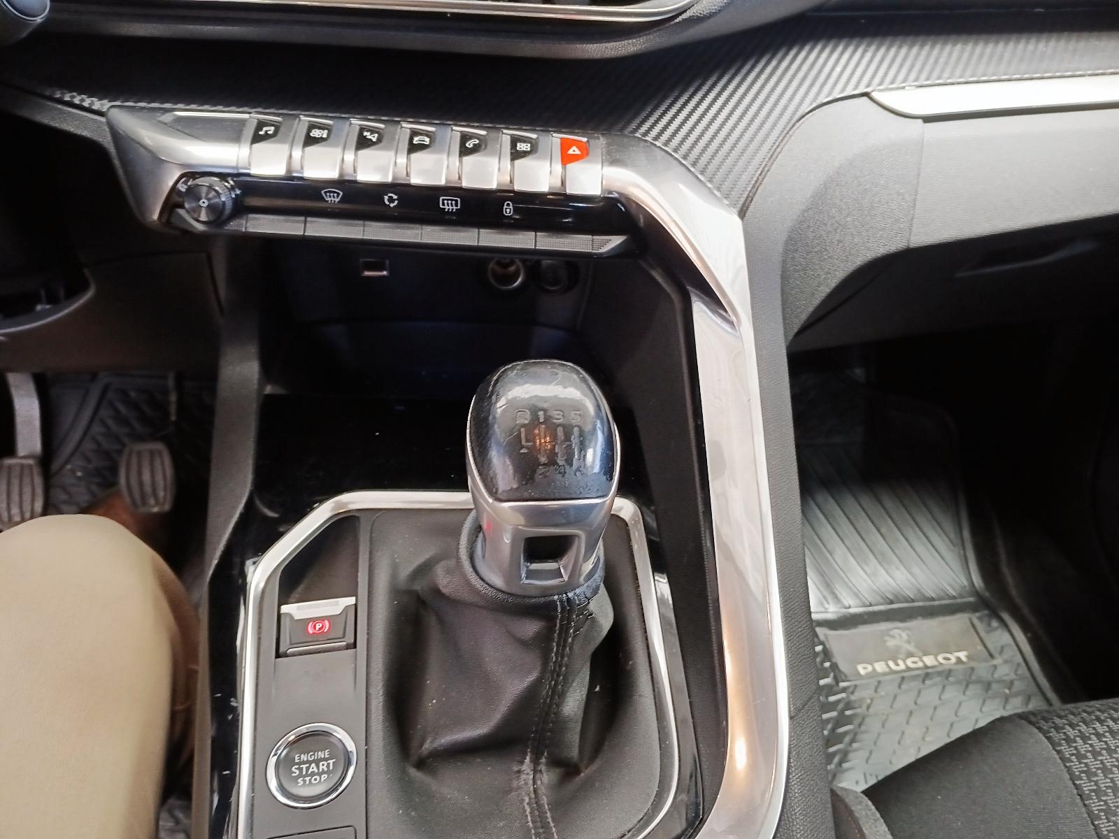 Peugeot 3008 2021 - Imagen 10 de 12