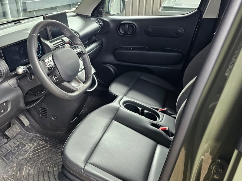 Hyundai INSTER AX EV DESIGN LR 2026 - Imagen 8 de 12