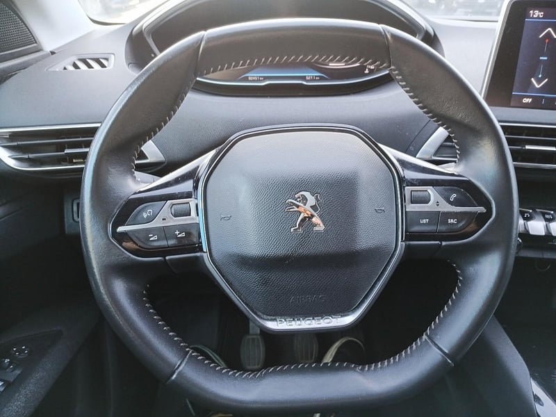 Peugeot 3008 2022 - Imagen 11 de 12