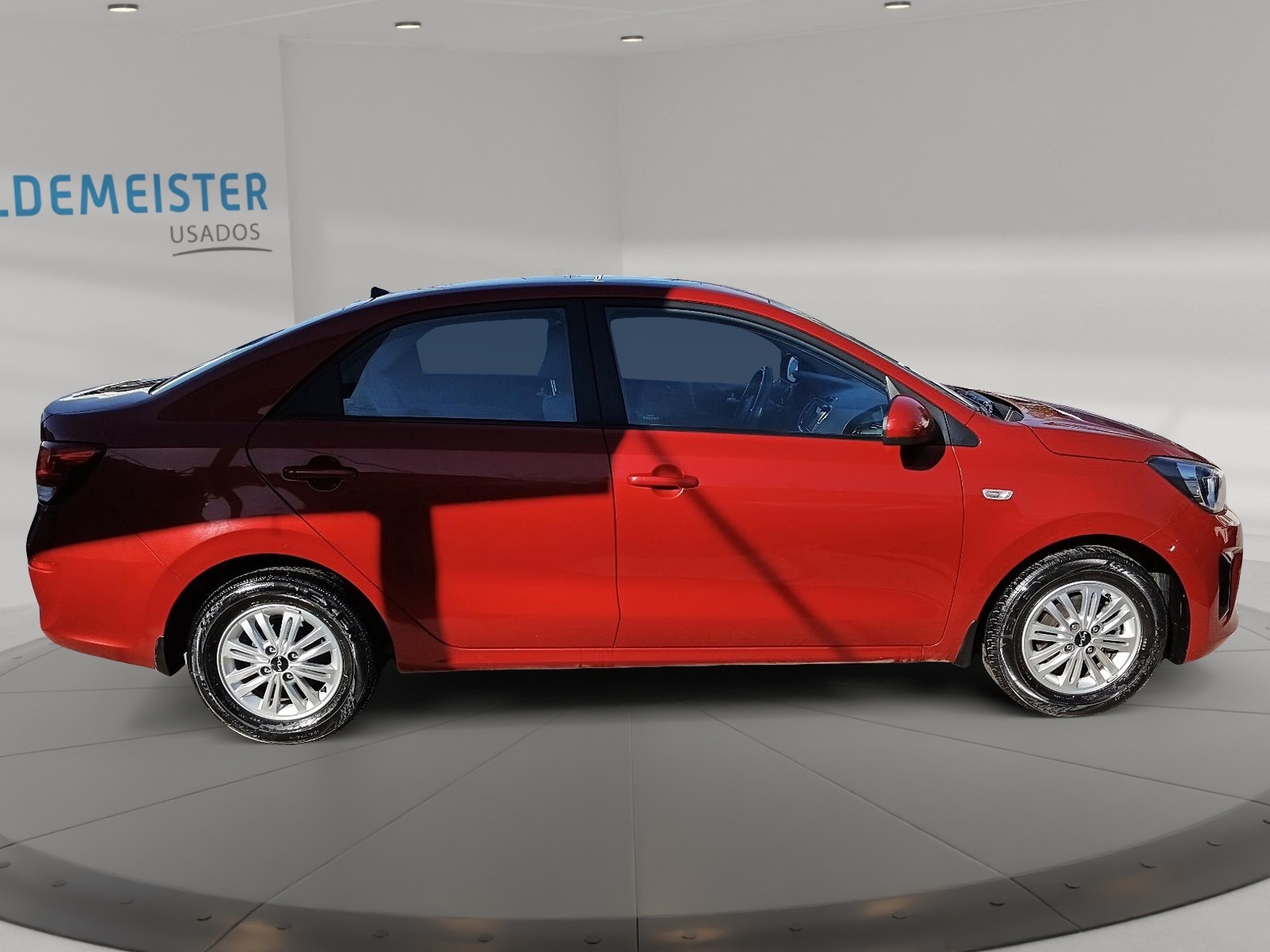 Kia SOLUTO 2025 - Imagen 6 de 12