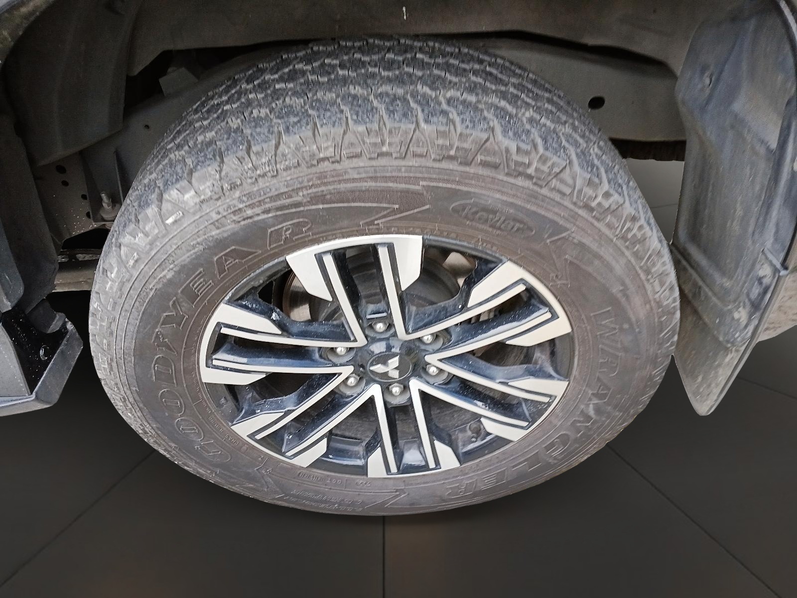 Mitsubishi MONTERO 2021 - Imagen 6 de 12