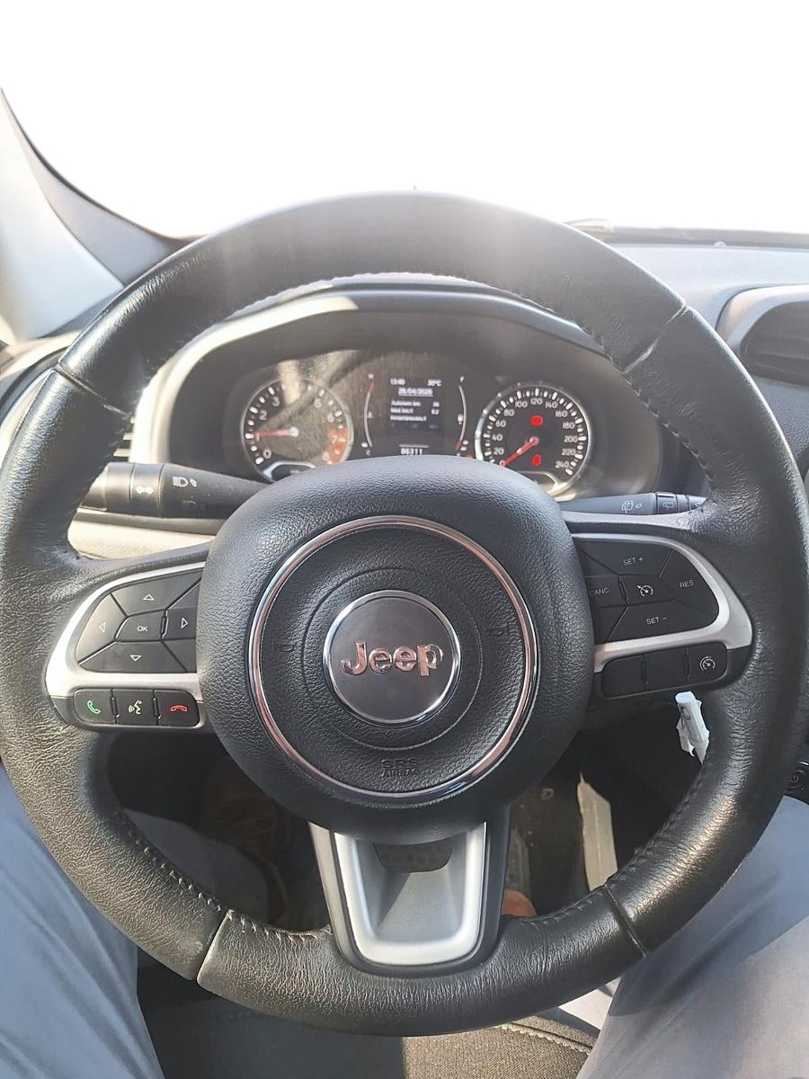 JEEP RENEGADE 2022 - Imagen 9 de 12
