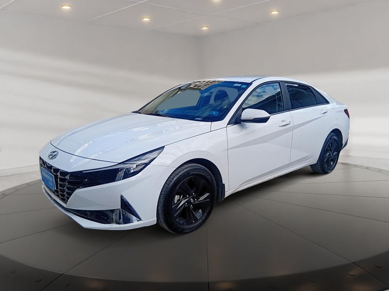 Hyundai ELANTRA 2023 - Imagen 4 de 12