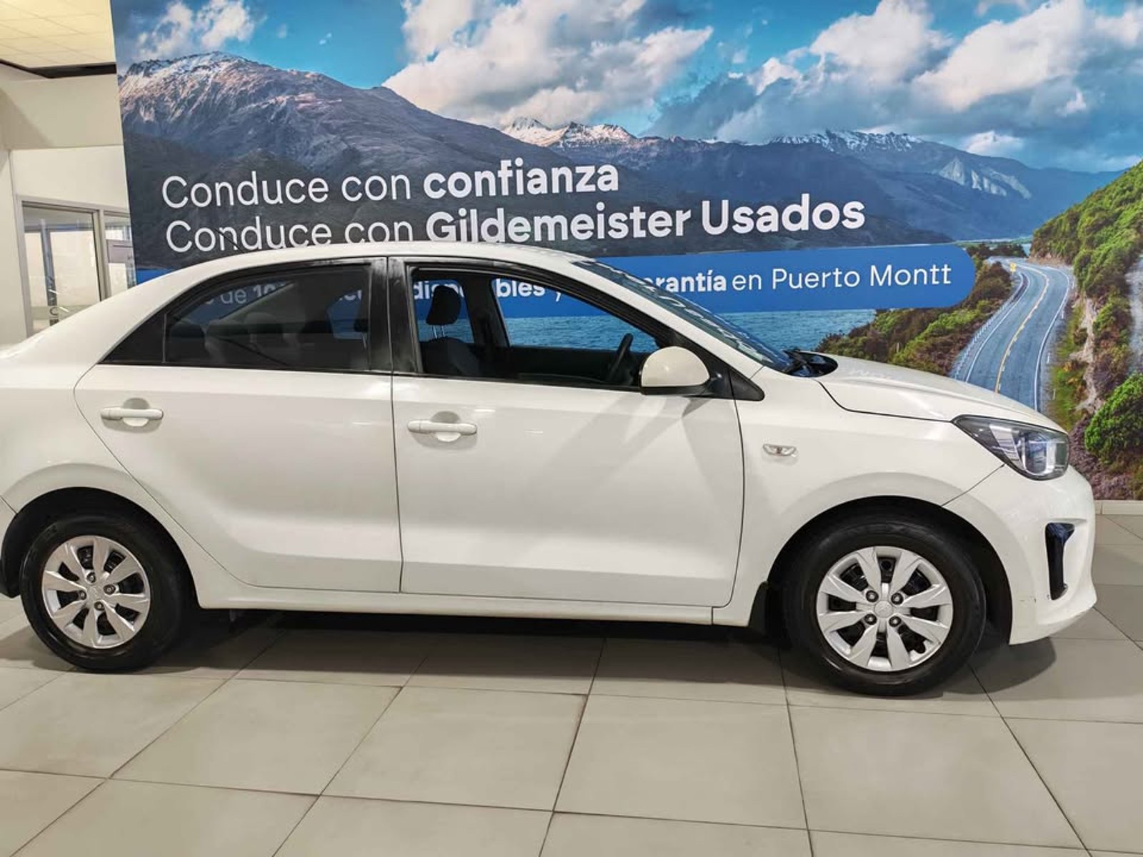 Kia SOLUTO 2023 - Imagen 5 de 9
